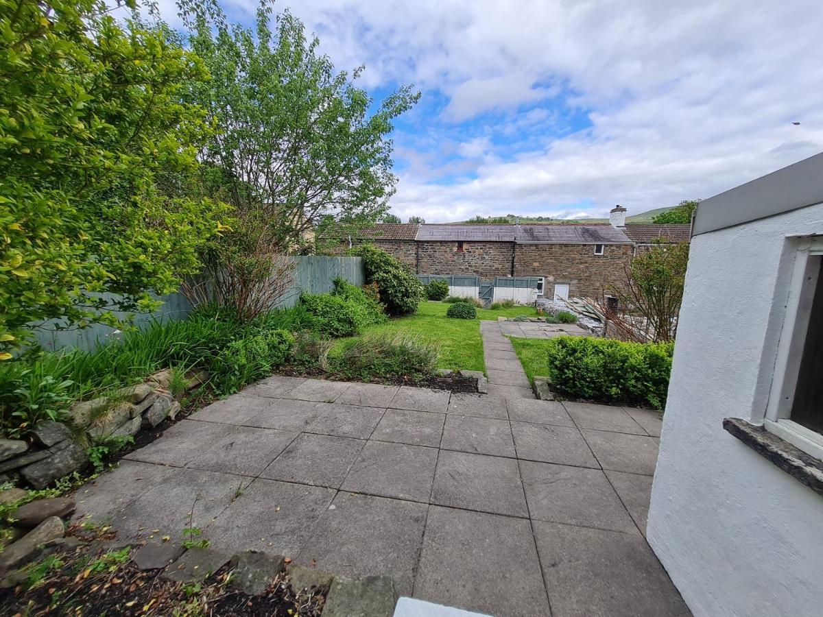 Picturesque 2 Bedroom Miners Cottage Near Bike Park Wales & Brecon Beacons Merthyr Tydfil Eksteriør billede